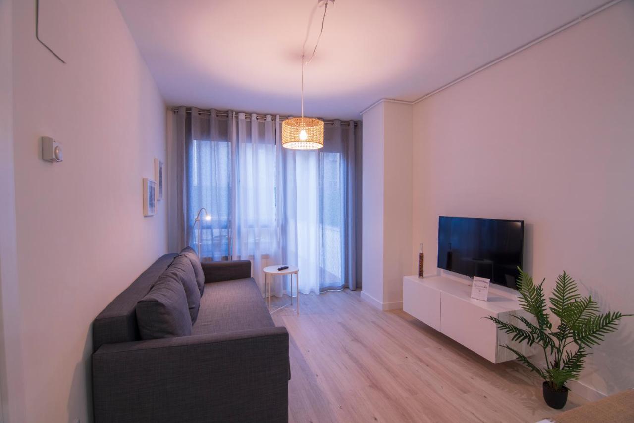 Apartment La Terraza De La Vega - Ubicacion Inmejorable , Wifi , Terraza Y Parking Gratuito *